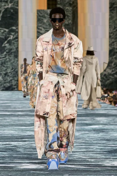 Look 36